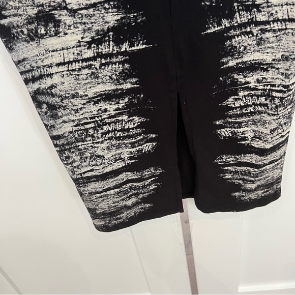 Black and white midi pencil long sleeve dress - Picture 7 of 10